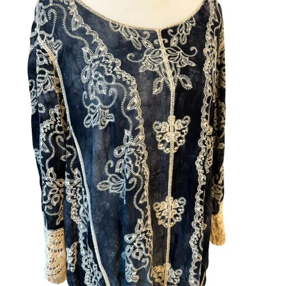 EST 1946 Women's 18/20 Blue Crochet‎ Open Knit Pullover Tunic Embroidered Floral - Picture 2 of 10
